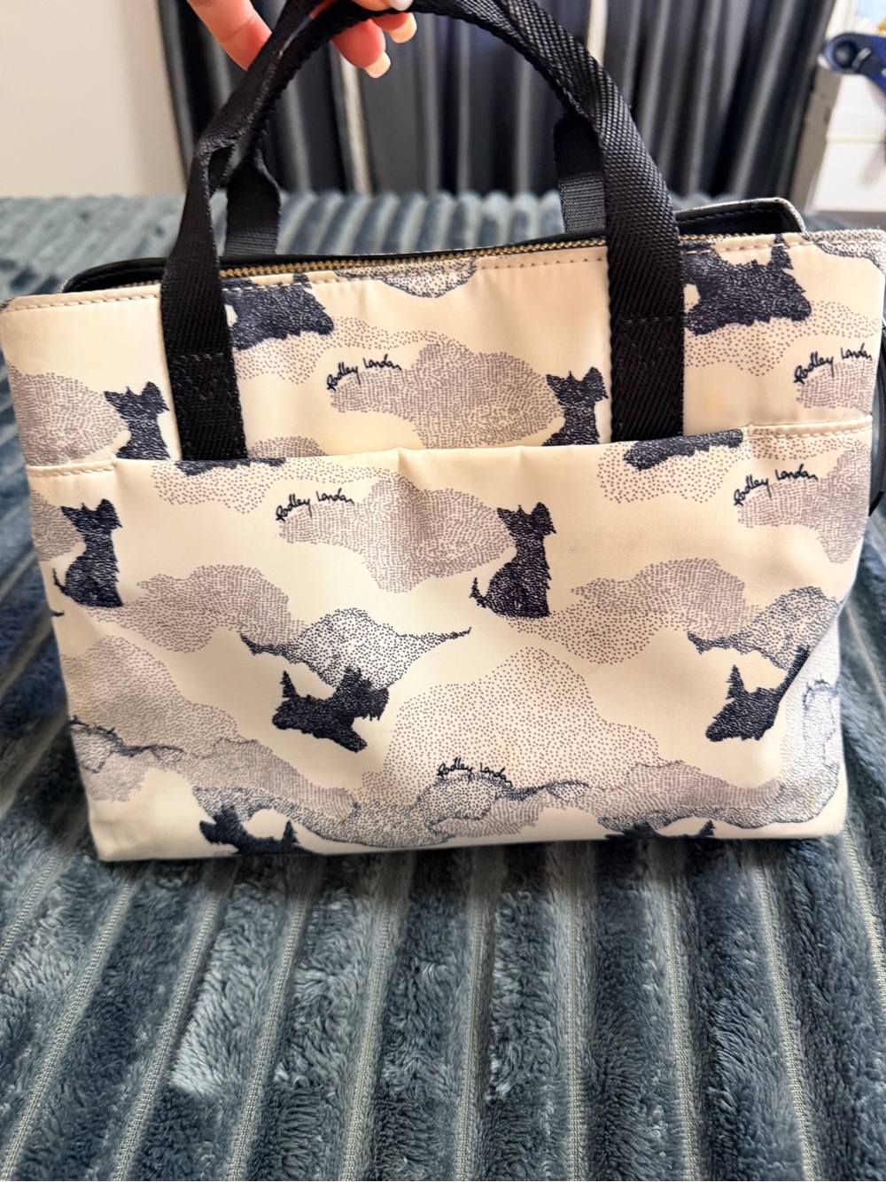 RADLEY LONDON White & Black Printed Tote with Detachable Strap - Picture 2 of 8